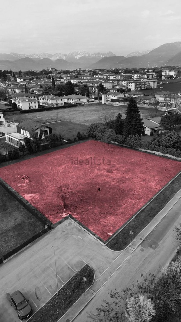 terreno edificabile in vendita a Thiene in zona Santo