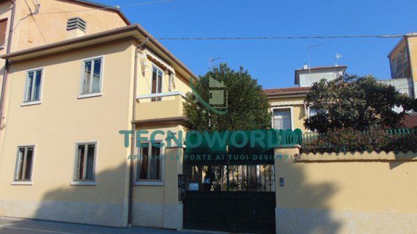 casa indipendente in vendita a Thiene in zona Santo