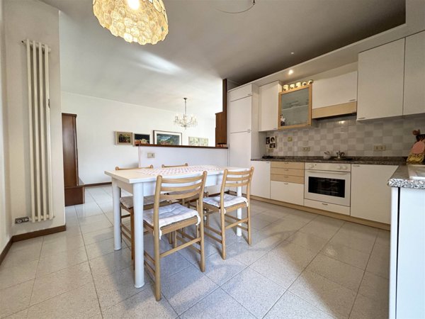 appartamento in vendita a Thiene in zona Santo