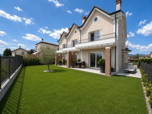 casa indipendente in vendita a Thiene