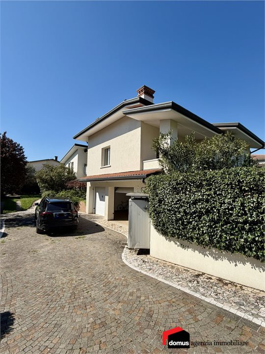 casa indipendente in vendita a Thiene