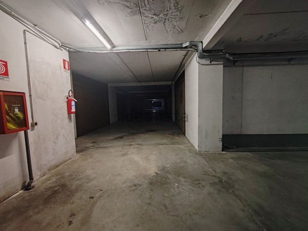 locale di sgombero in vendita a Thiene