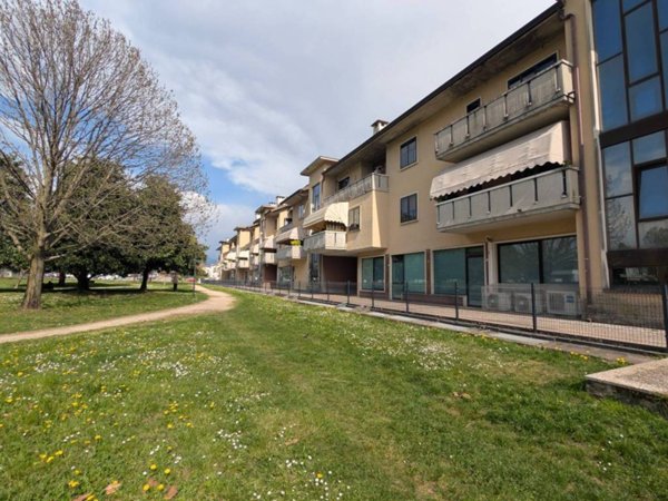 negozio in vendita a Thiene