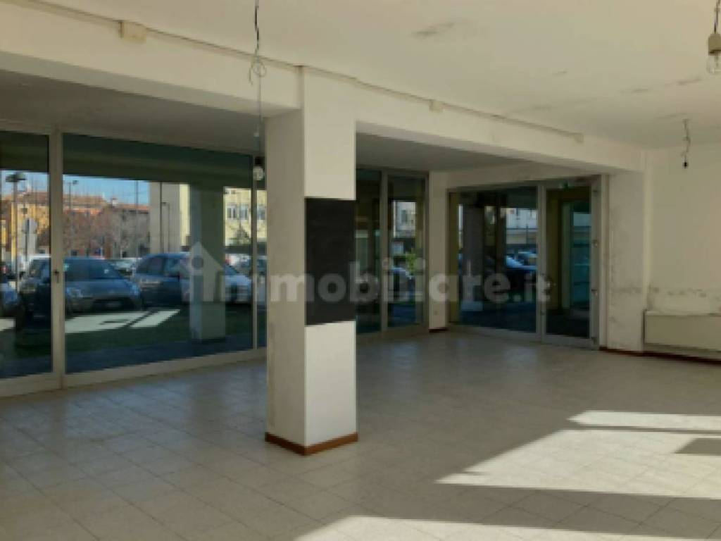 negozio in vendita a Thiene