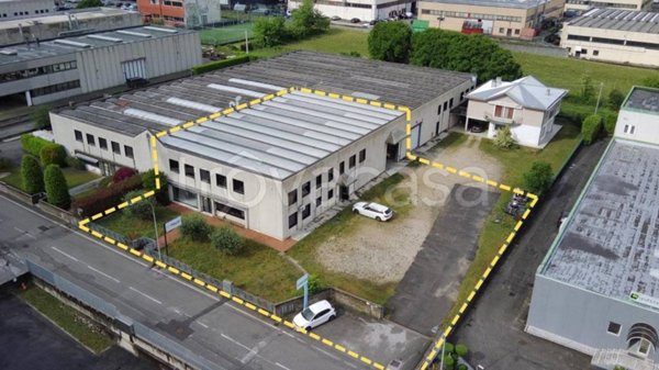 locale commerciale in vendita a Thiene