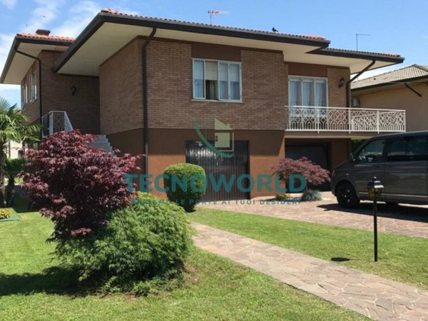 casa indipendente in vendita a Thiene
