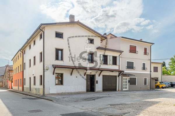 casa indipendente in vendita a Thiene