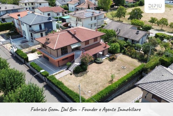 casa indipendente in vendita a Thiene