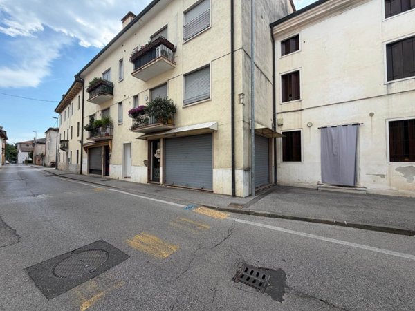 casa indipendente in vendita a Thiene