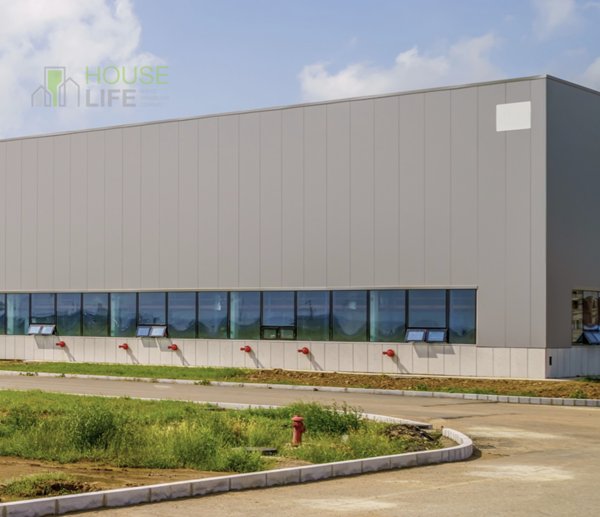 locale commerciale in vendita a Thiene in zona Borgo Lampertico