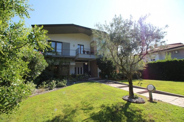 casa indipendente in vendita a Thiene