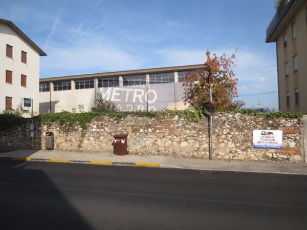 casa indipendente in vendita a Thiene