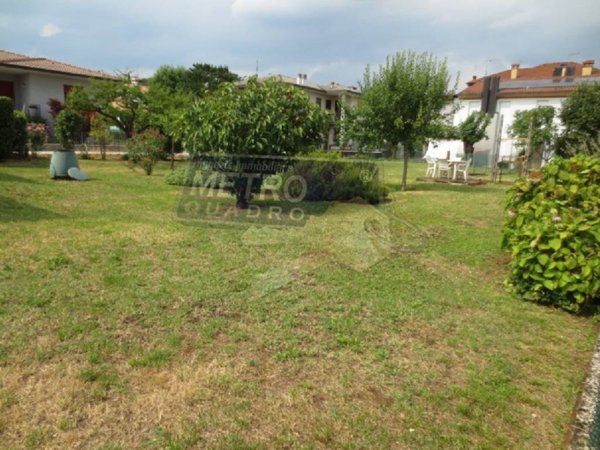 casa indipendente in vendita a Thiene