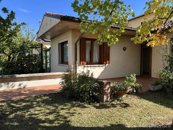 casa indipendente in vendita a Thiene