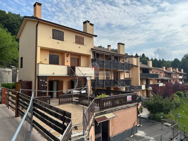 appartamento in vendita a Tonezza del Cimone