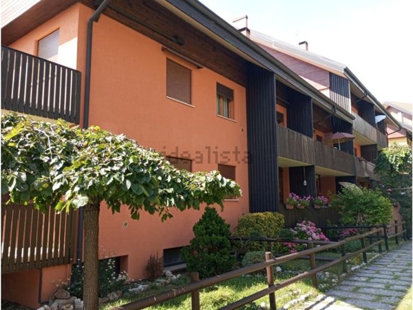 appartamento in vendita a Tonezza del Cimone