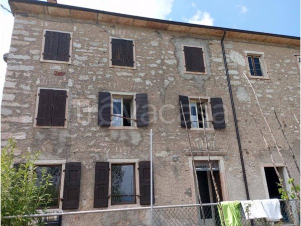 casa indipendente in vendita a Tonezza del Cimone
