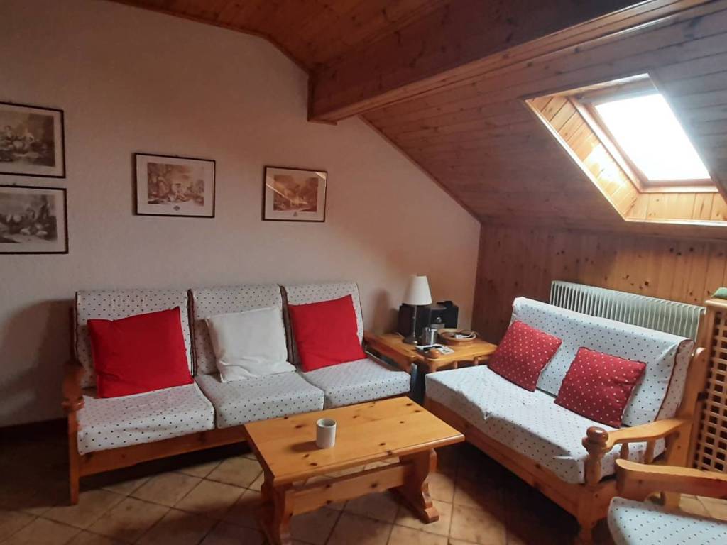 appartamento in vendita a Tonezza del Cimone