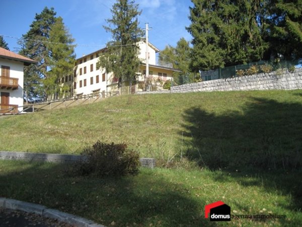 terreno edificabile in vendita a Tonezza del Cimone
