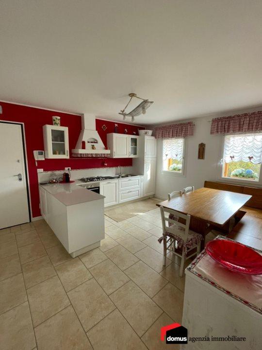 appartamento in vendita a Tonezza del Cimone