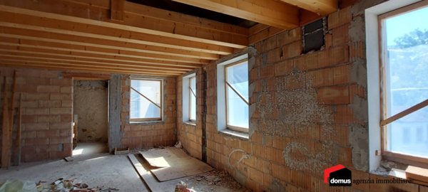 casa indipendente in vendita a Tonezza del Cimone