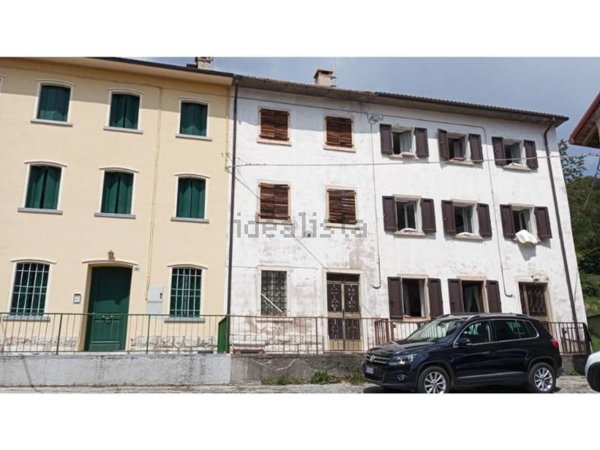casa indipendente in vendita a Tonezza del Cimone
