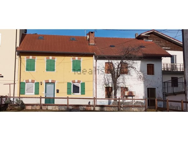 casa indipendente in vendita a Tonezza del Cimone