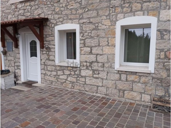 casa indipendente in vendita a Tonezza del Cimone