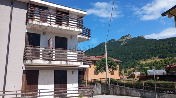 appartamento in vendita a Tonezza del Cimone