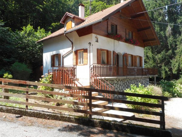 casa indipendente in vendita a Tonezza del Cimone