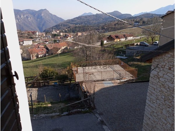 casa indipendente in vendita a Tonezza del Cimone