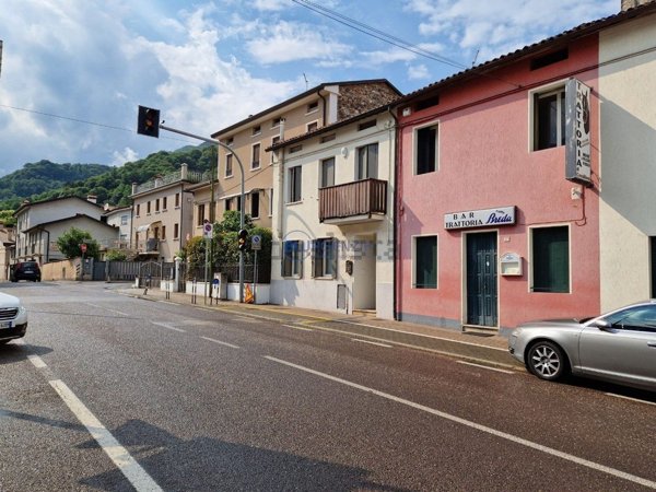 casa indipendente in vendita a Torrebelvicino