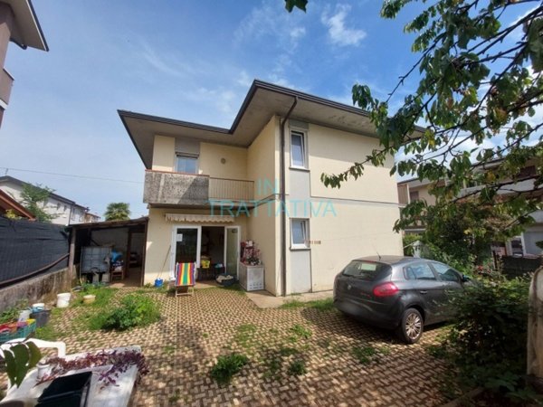 casa indipendente in vendita a Torrebelvicino