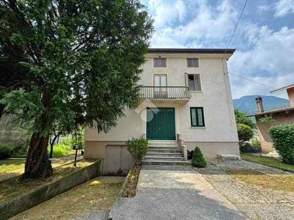 casa indipendente in vendita a Torrebelvicino