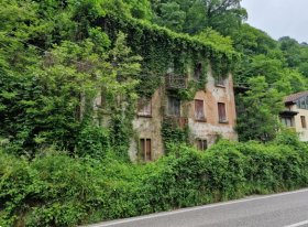 locale di sgombero in vendita a Torrebelvicino