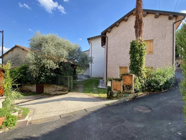 casa indipendente in vendita a Torrebelvicino