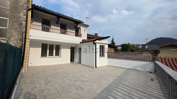 casa semindipendente in vendita a Torrebelvicino