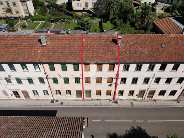 casa indipendente in vendita a Torrebelvicino
