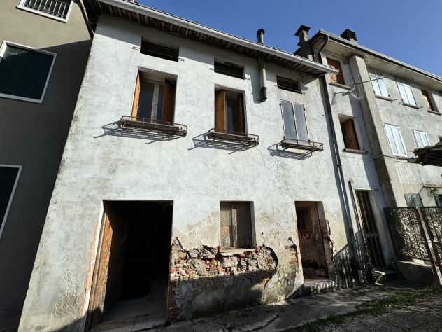 casa indipendente in vendita a Torrebelvicino