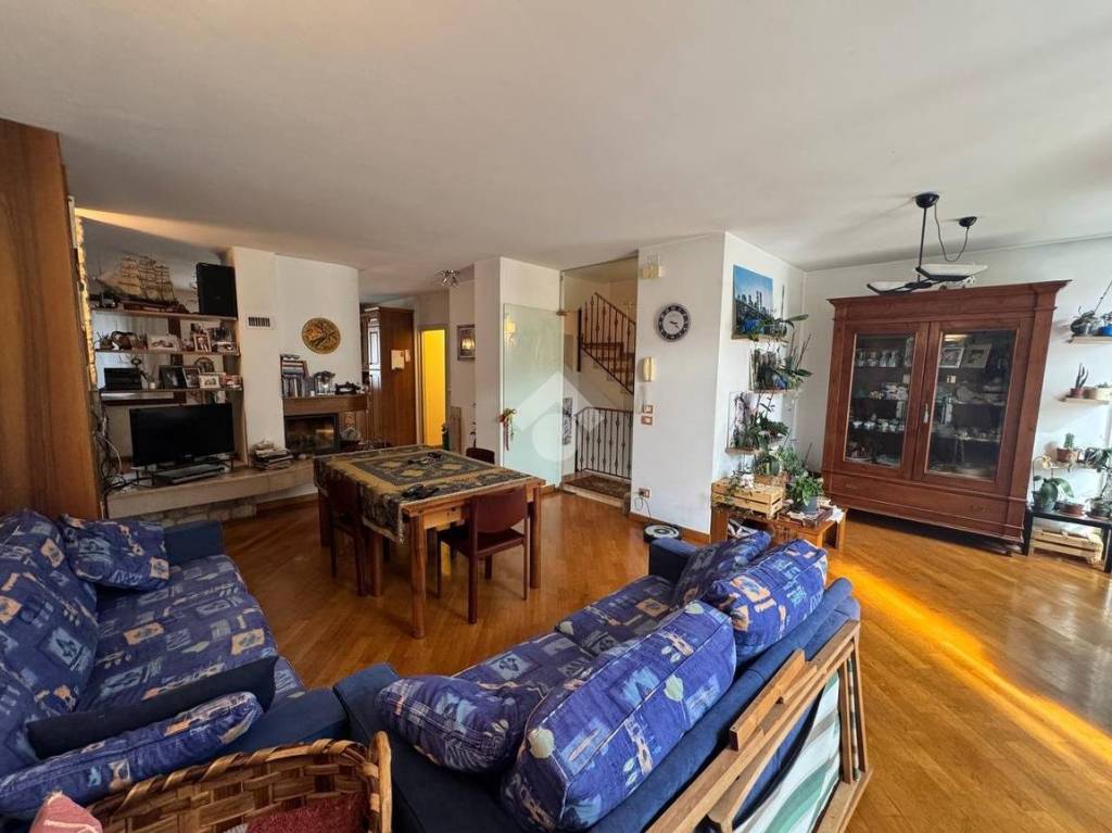 casa indipendente in vendita a Torrebelvicino in zona Pievebelvicino
