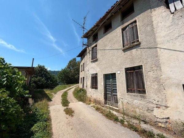 casa indipendente in vendita a Torrebelvicino