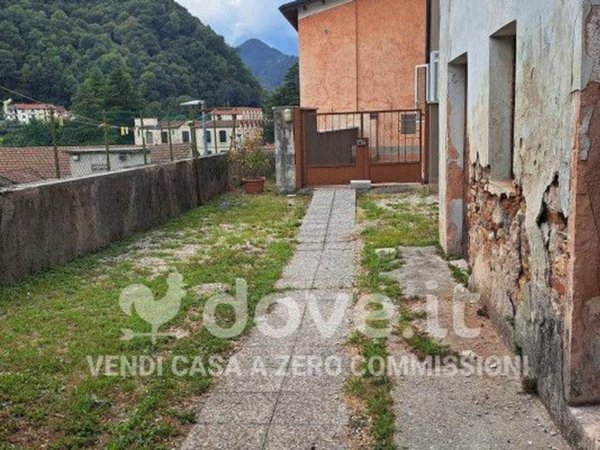 casa indipendente in vendita a Torrebelvicino