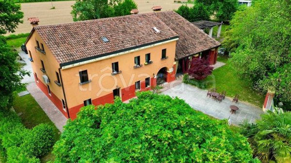 negozio in vendita a Torri di Quartesolo in zona Lerino