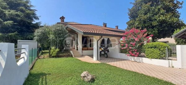 casa indipendente in vendita a Torri di Quartesolo