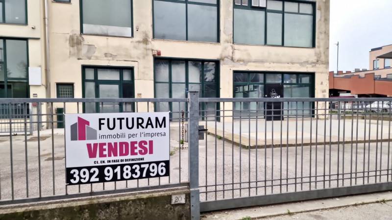 negozio in vendita a Torri di Quartesolo