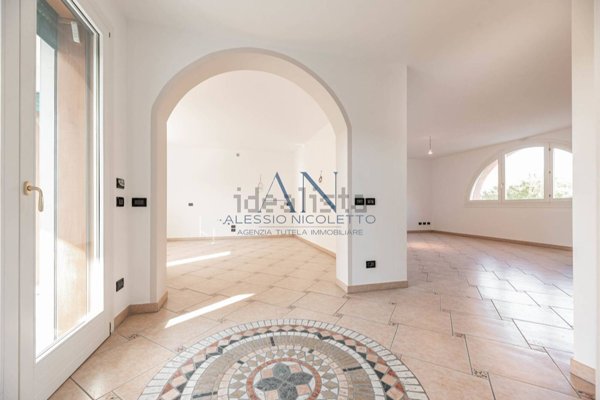 casa indipendente in vendita a Torri di Quartesolo