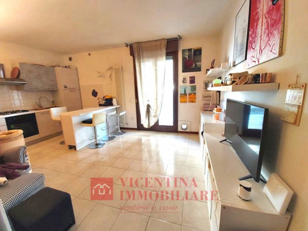 appartamento in vendita a Torri di Quartesolo in zona Marola