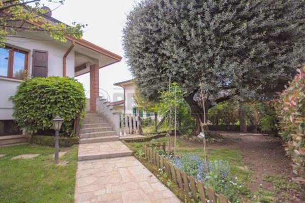 casa indipendente in vendita a Torri di Quartesolo