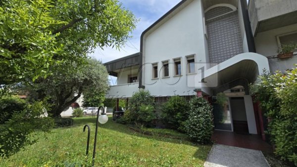casa indipendente in vendita a Torri di Quartesolo