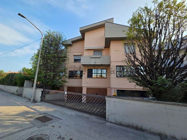 casa indipendente in vendita a Torri di Quartesolo